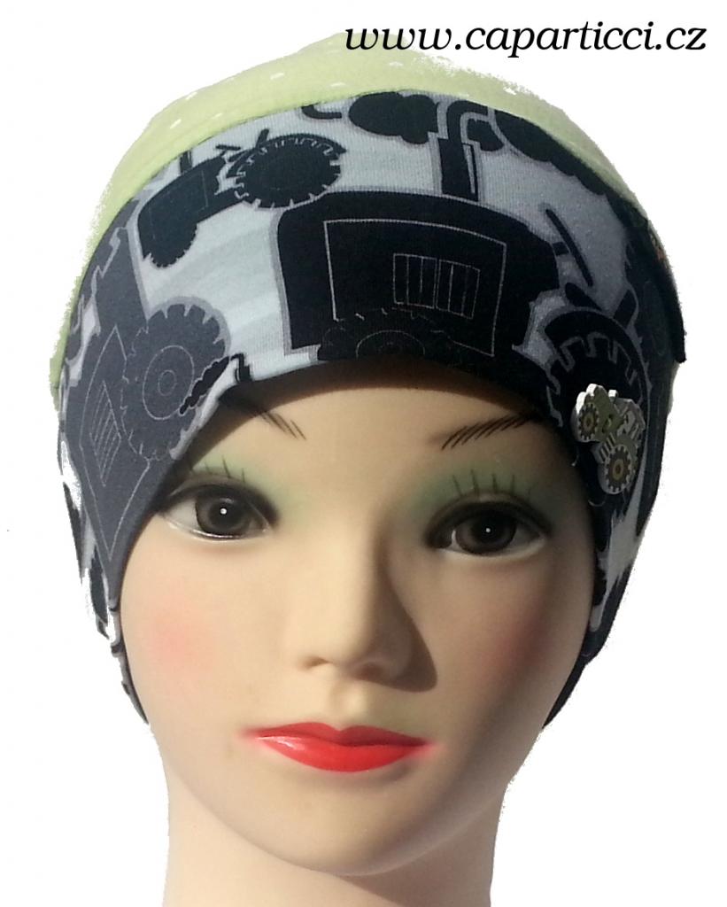 bílý puntík na zelené + traktor s knoflíkem zeleného traktora